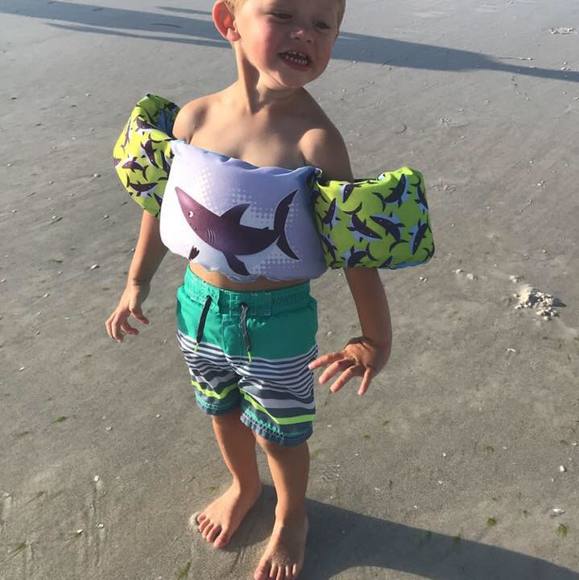 Meet your Posher, Cindy - Picture 1 of 1